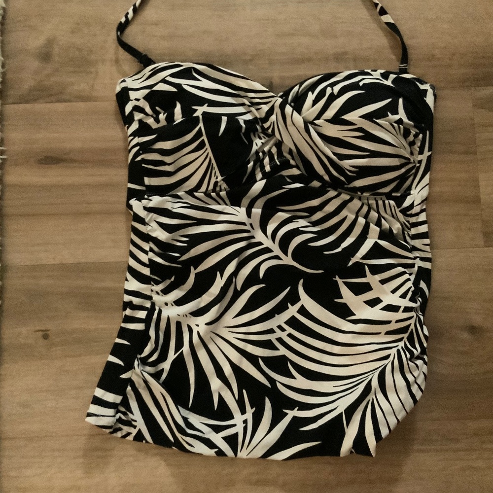 Liz Claiborne Tankini Top